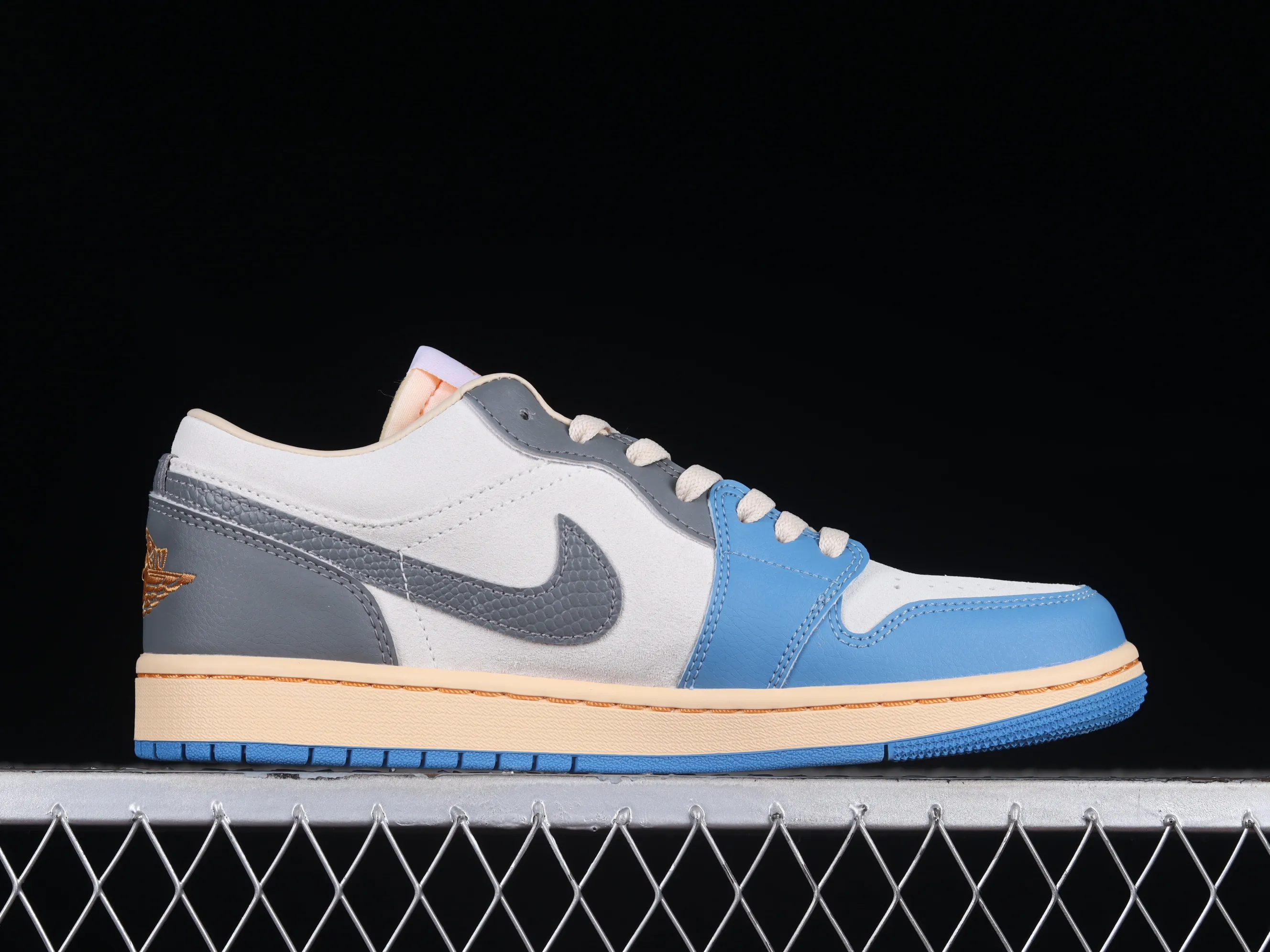 All categories Air Jordan Jordan series basketball shoes Air Jordan 1 Low G version pure original Air Jordan 1 Low "UNC Grey" AJ1 Joe 1 cement North Carolina blue low-top basketball shoes DZ5376-469